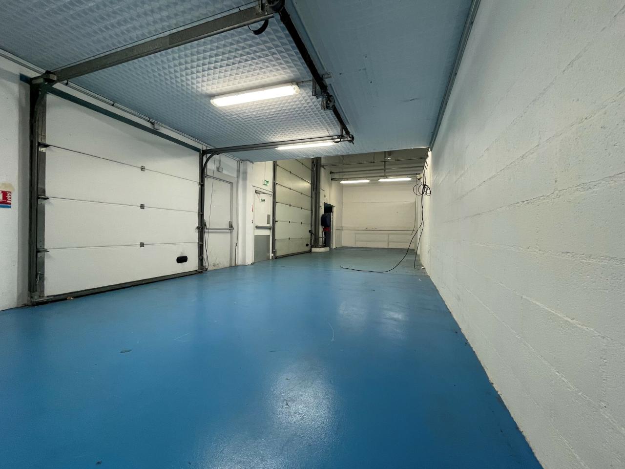 Local d'activité Ivry-sur-Seine 333m² Location local d'activité Ivry-sur-Seine Val-de-Marne OLACT2427640 3